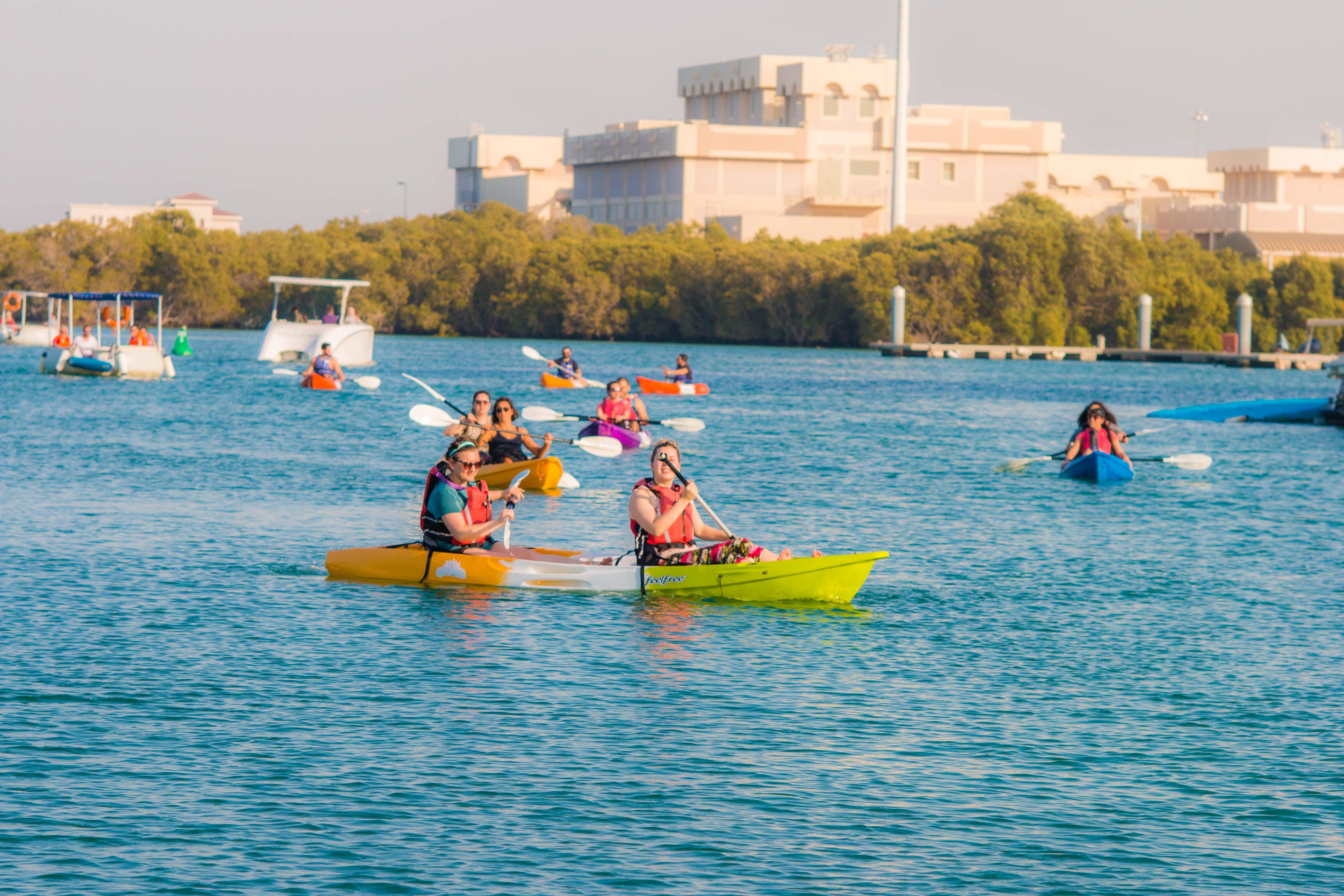 Abu Dhabi: Reem Central Park 2-hour Guided Kayak Tour 3