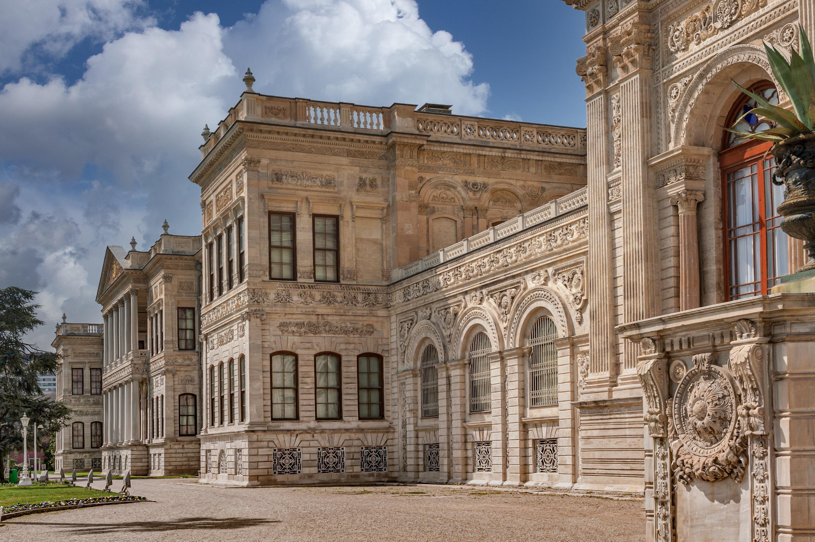 Guided Dolmabahce Palace Tour with Bosphorus Sunset Cruise 3