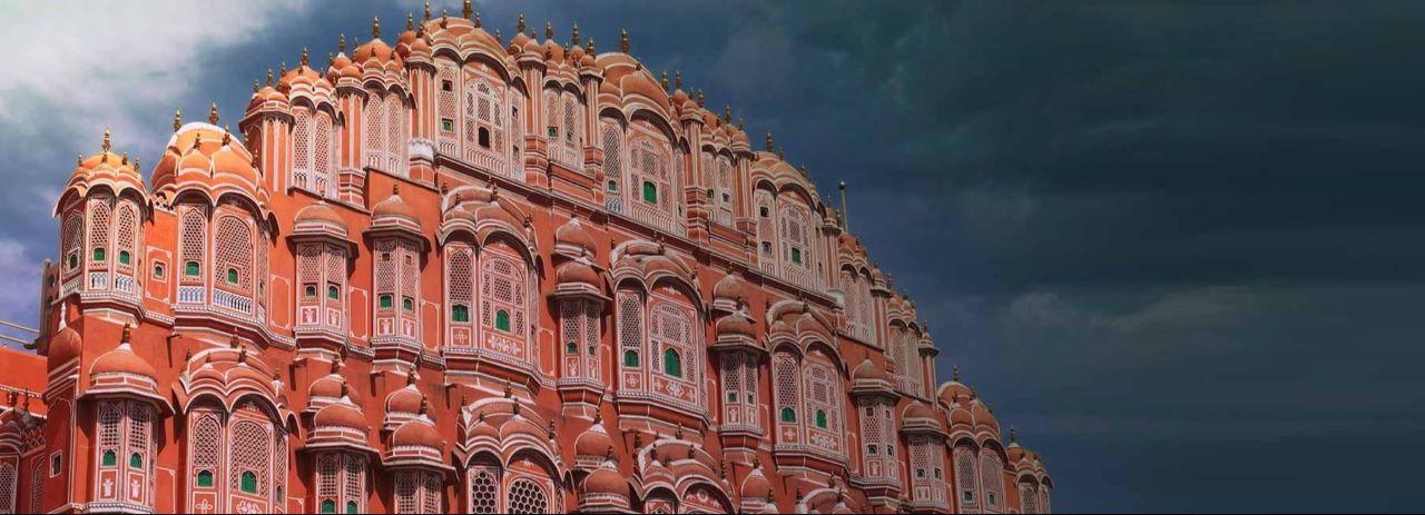 From Delhi: Same Day Guided Jaipur Tour with 5 Star Lunch