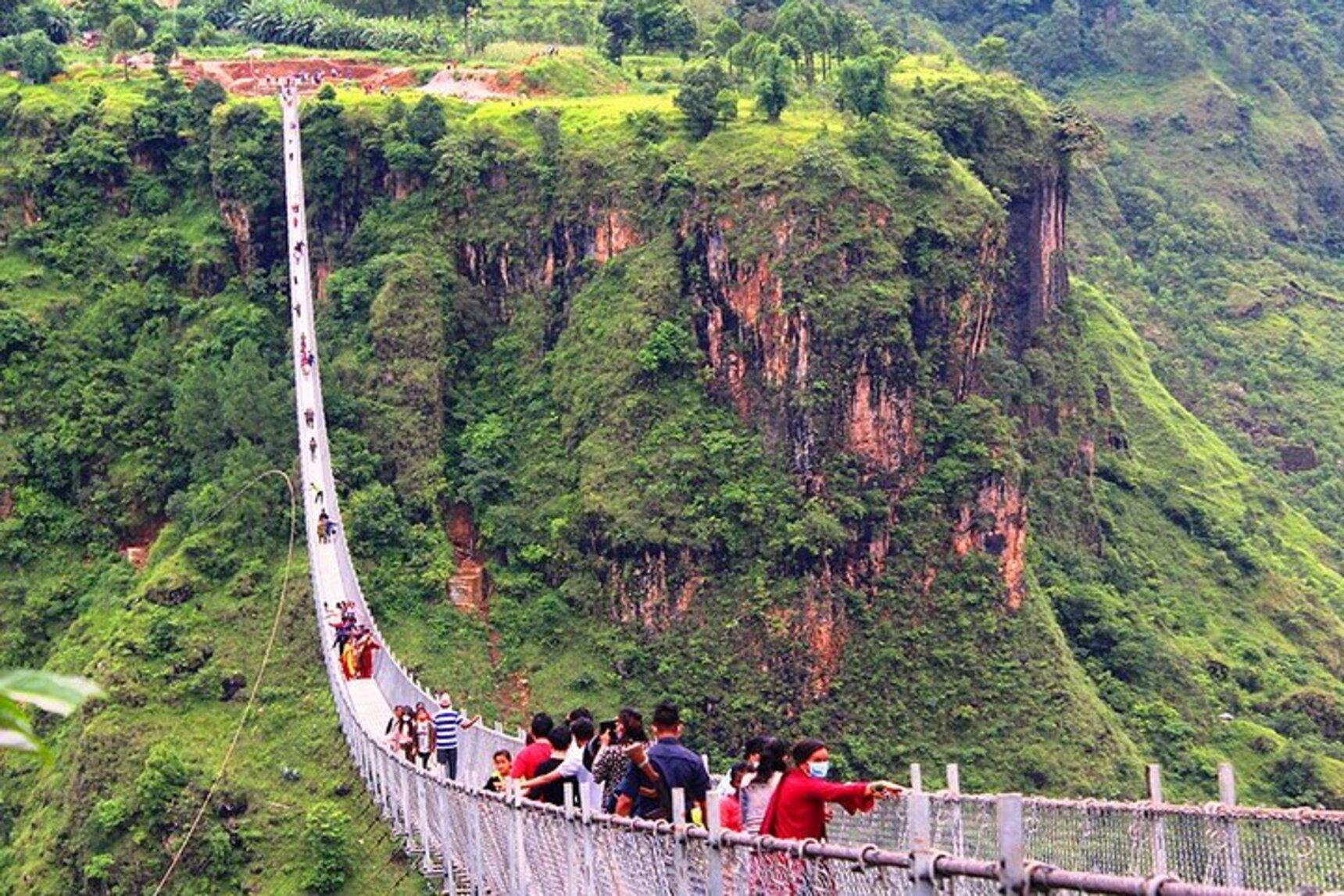 Pokhara: Baglung and Parbat Day Trip with Suspension Bridge