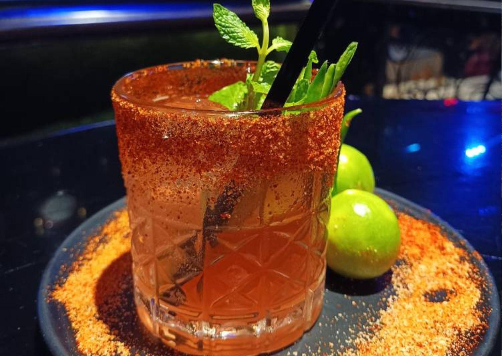 Delhi Guided Pub-Hopping Experience: Walk, Drink & Repeat 2