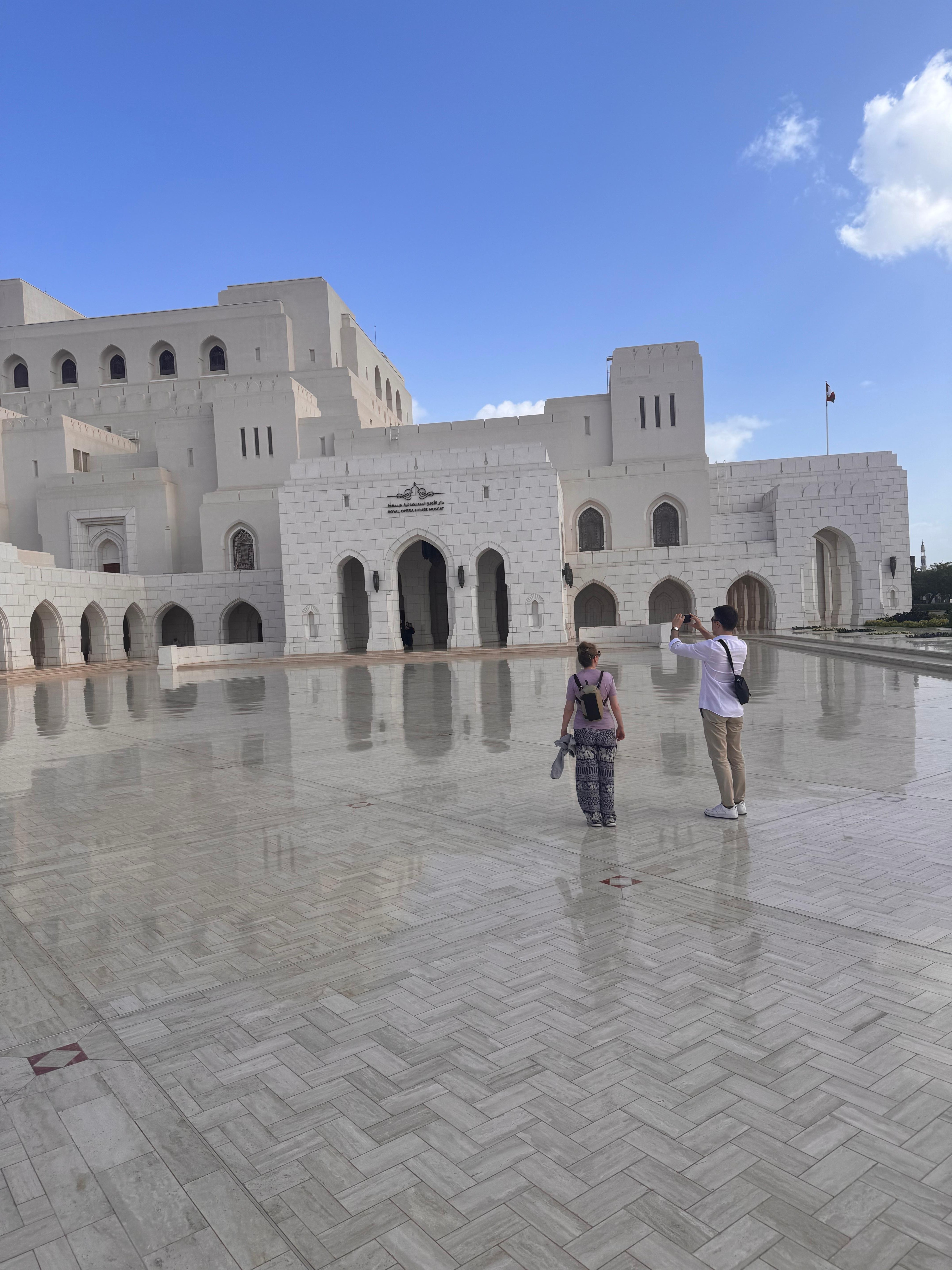 Muscat: Group Guided City Tour with Pickup and Meals 3