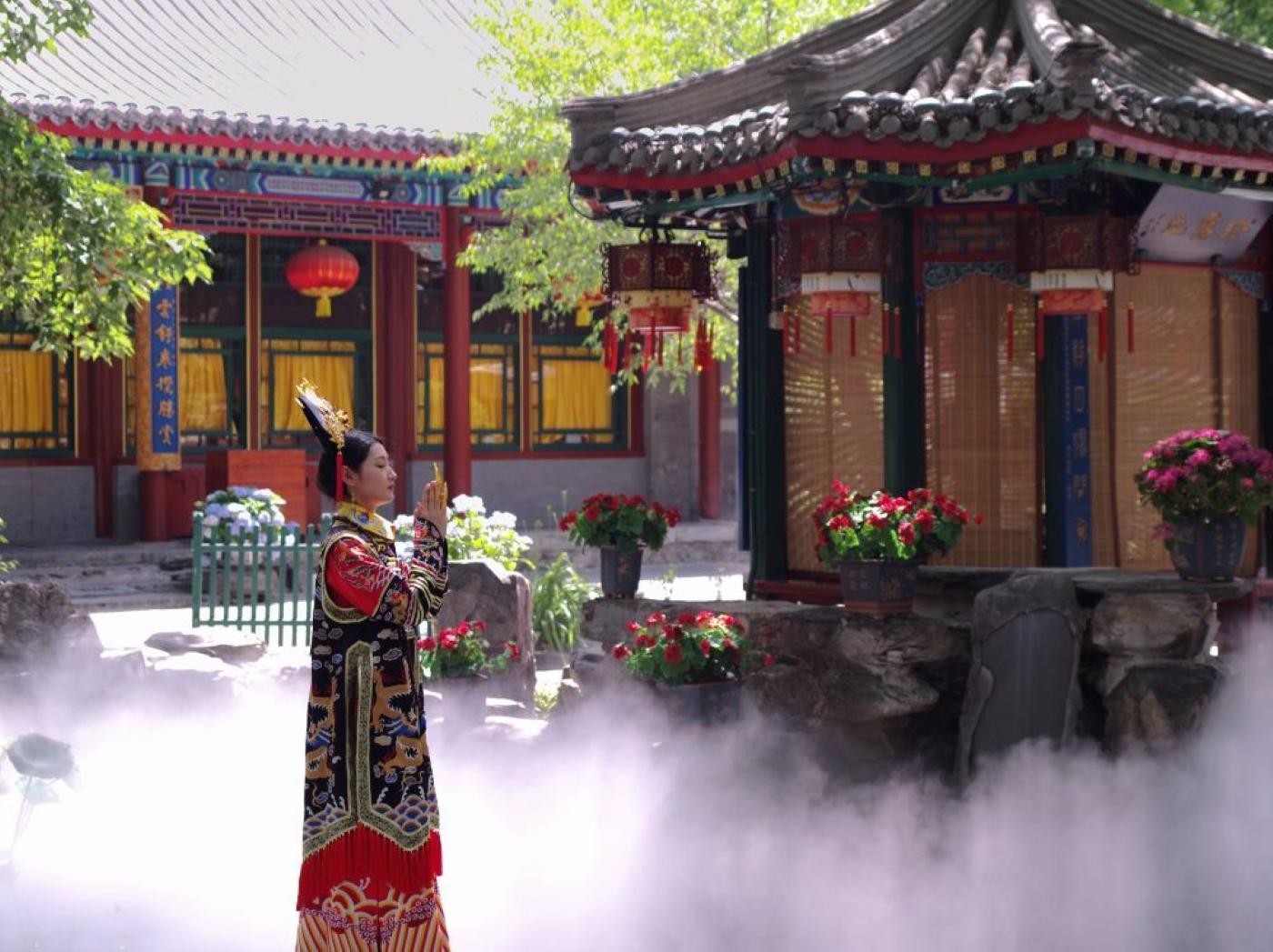 Beijing: Bai Family Courtyard Qing Dynasty Show 2