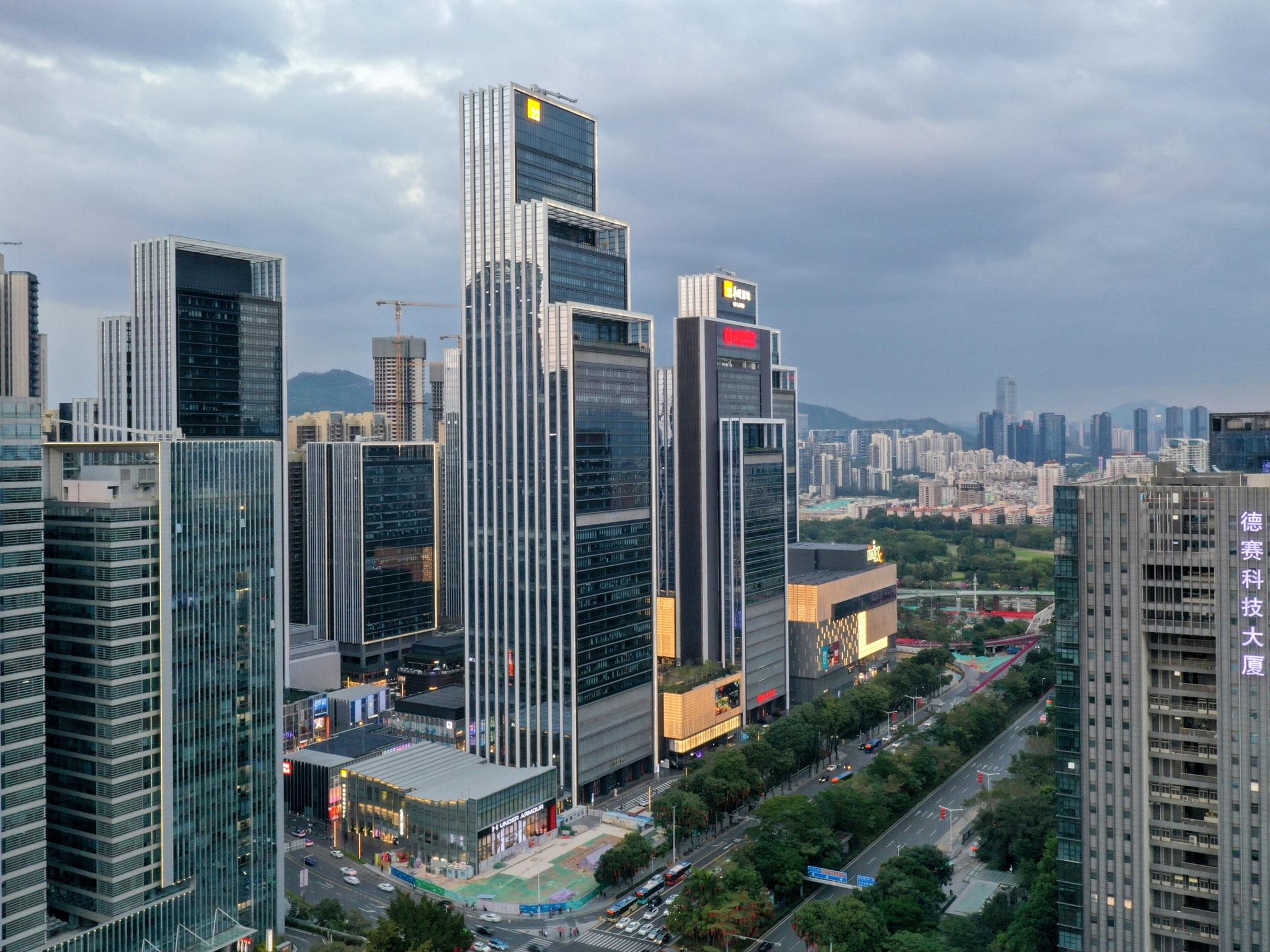 From Hong Kong: Shenzhen Health Screening & Spa Day Trip — guided tour in Hongkong