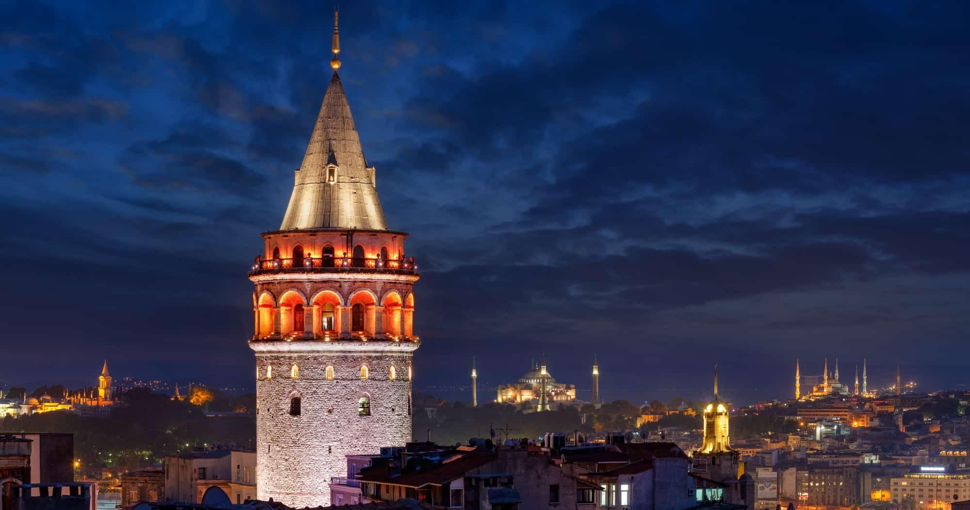 Istanbul: Bosphorus Cruise By Night 3