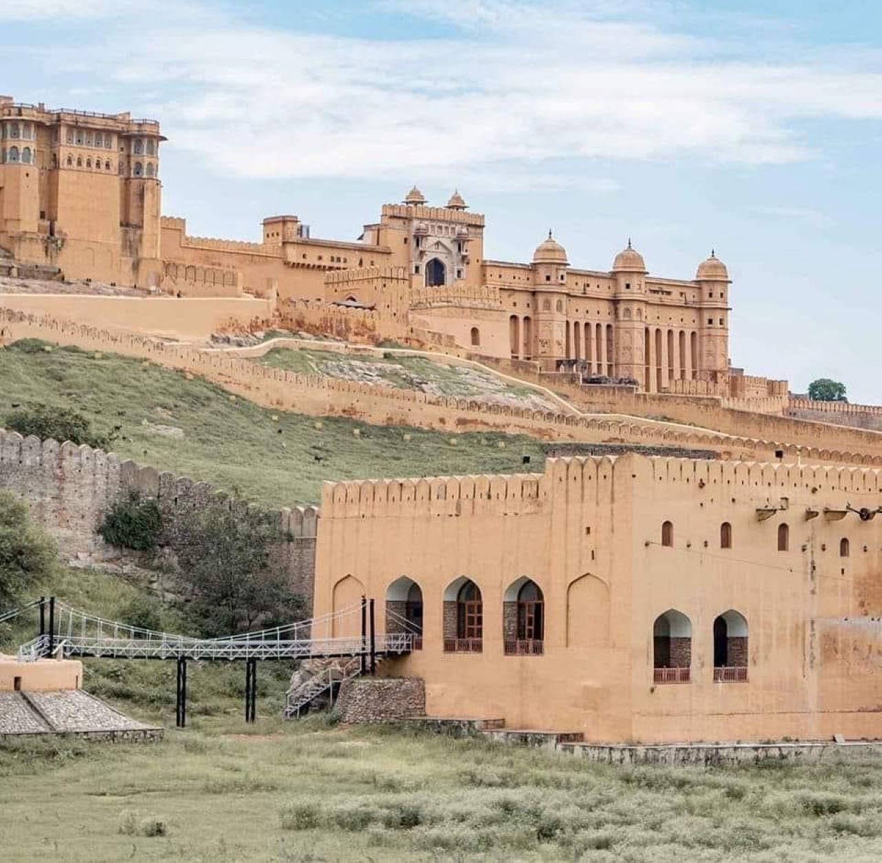 Full day Jaipur sightseeing tour by tuk tuk. 2