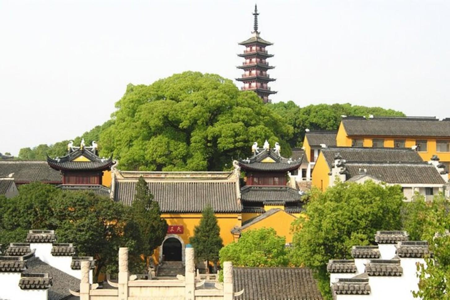 Shanghai: Tai Lake Guangfu Peak Private Hiking Tour 3