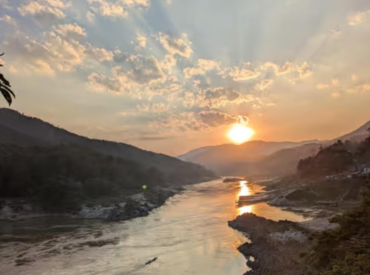 Luang Prabang: 2D Transfer to Huay Xai by Slow Boat 3
