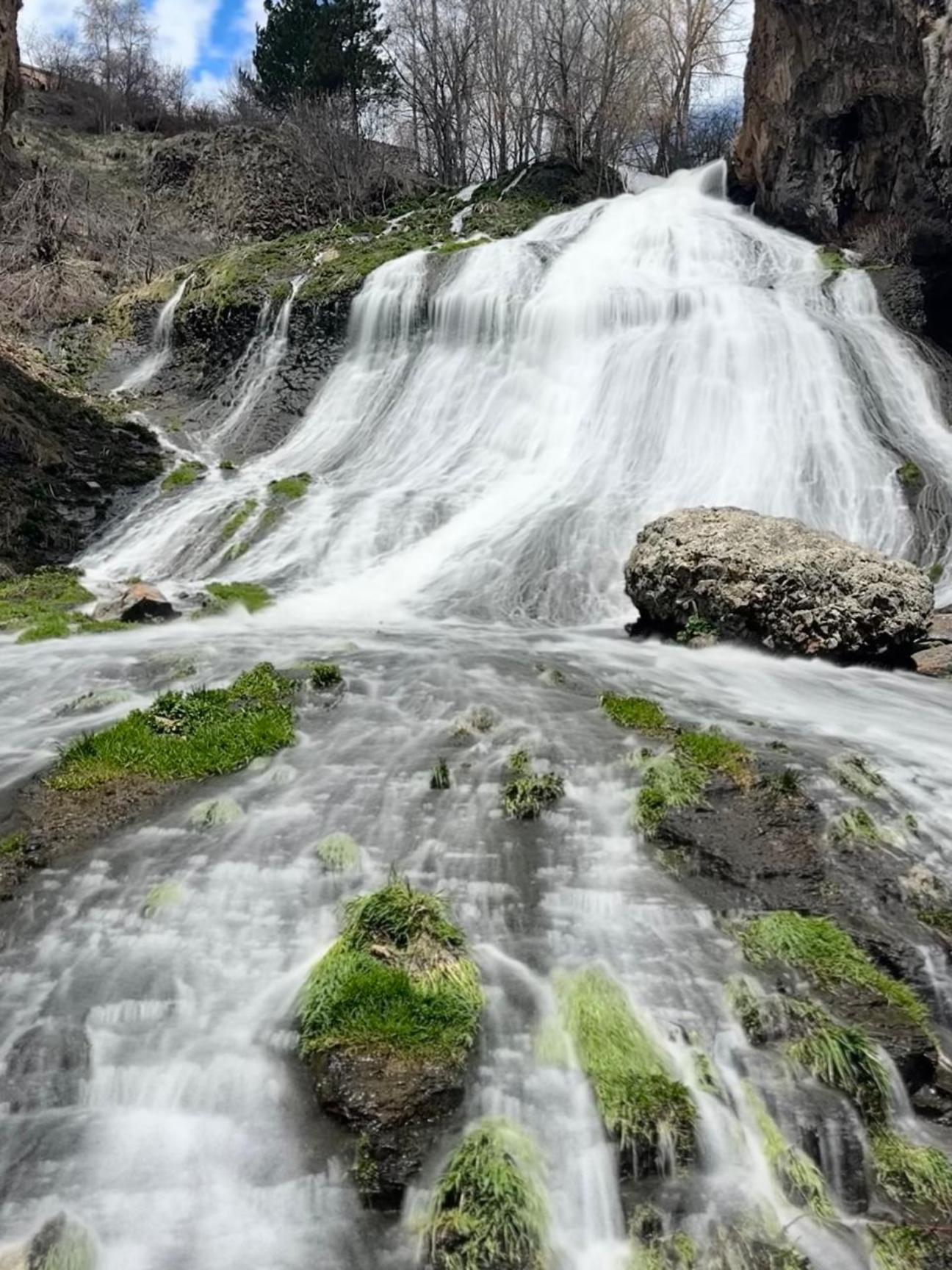 From Yerevan: Jermuk Day Trip with Hot Springs Bath