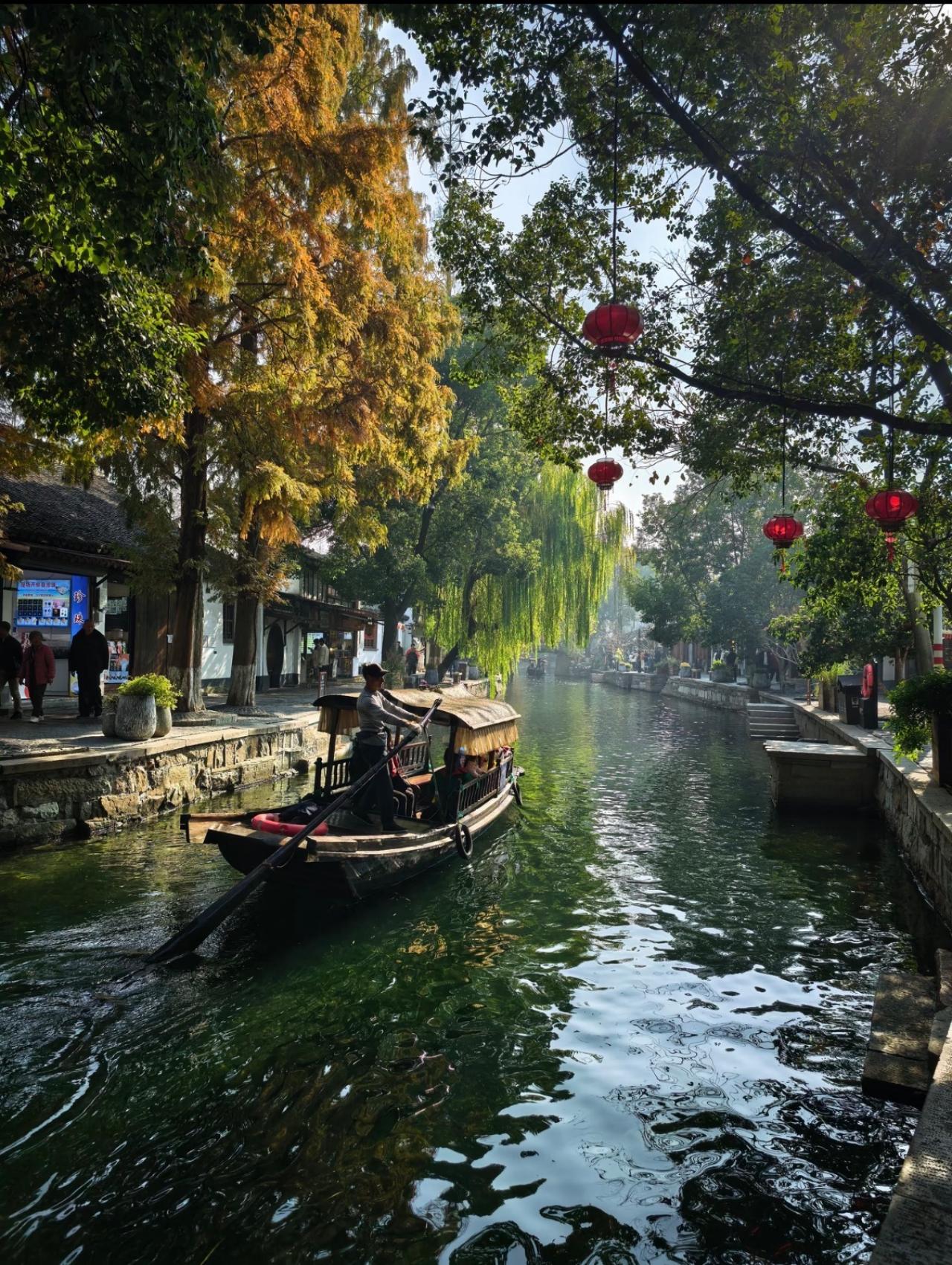 Zhujiajiao Ancient Water Town One Day Tour