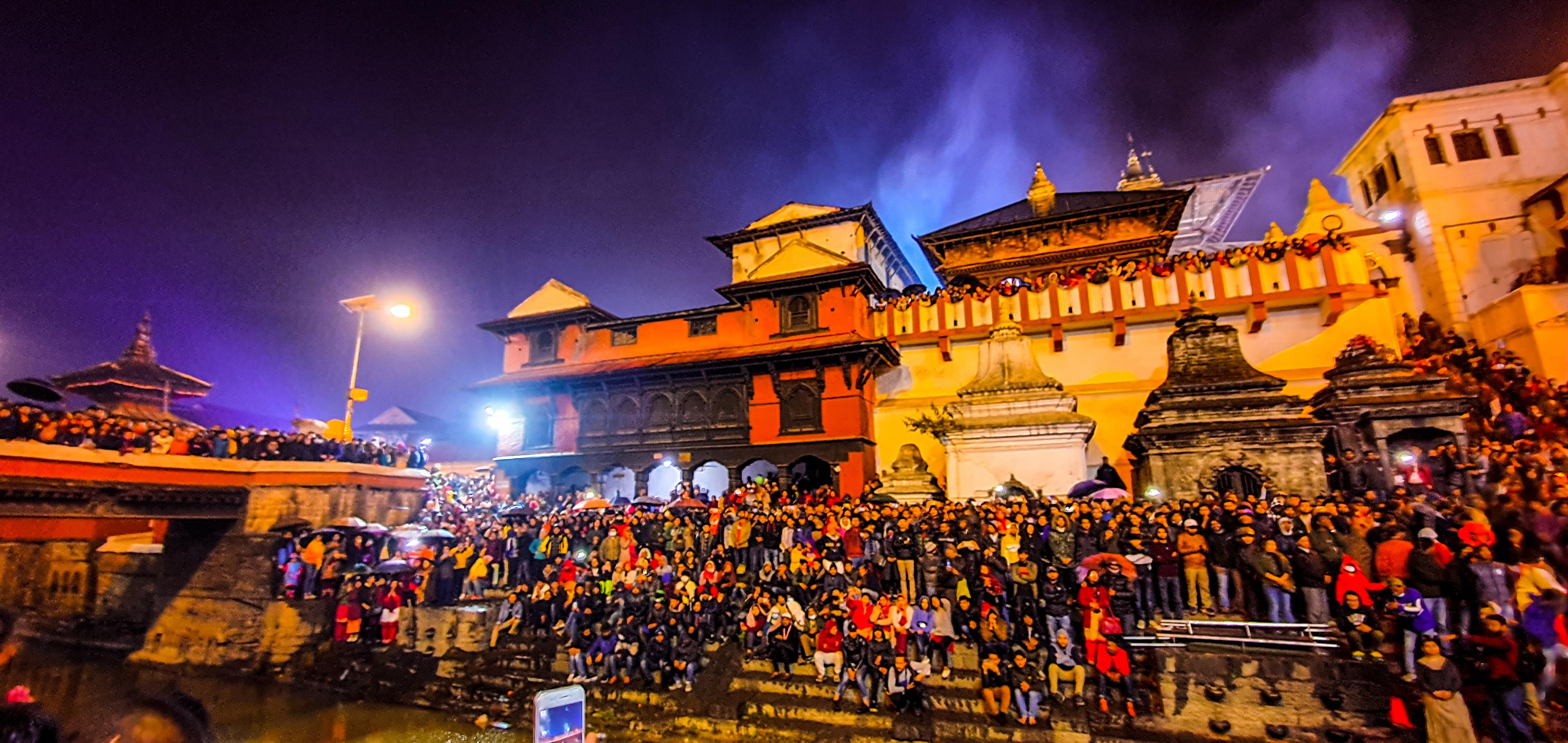 Kathmandu: Pashupatinath Aarti & Courtyard Dinner Tour 2