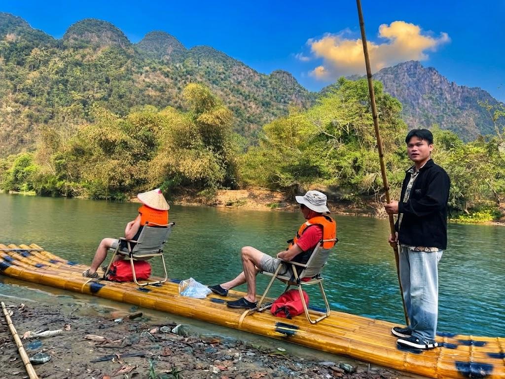Vang Vieng: Nam Song River Rafting, Cave Tubing & Lunch 2