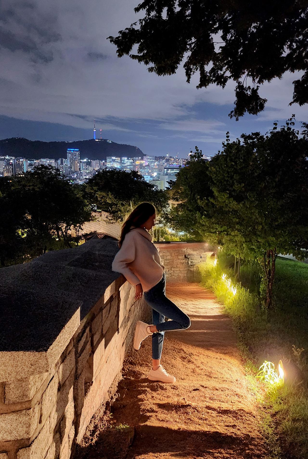 Seoul Night Tour: Naksan Park & Hidden Jems 2