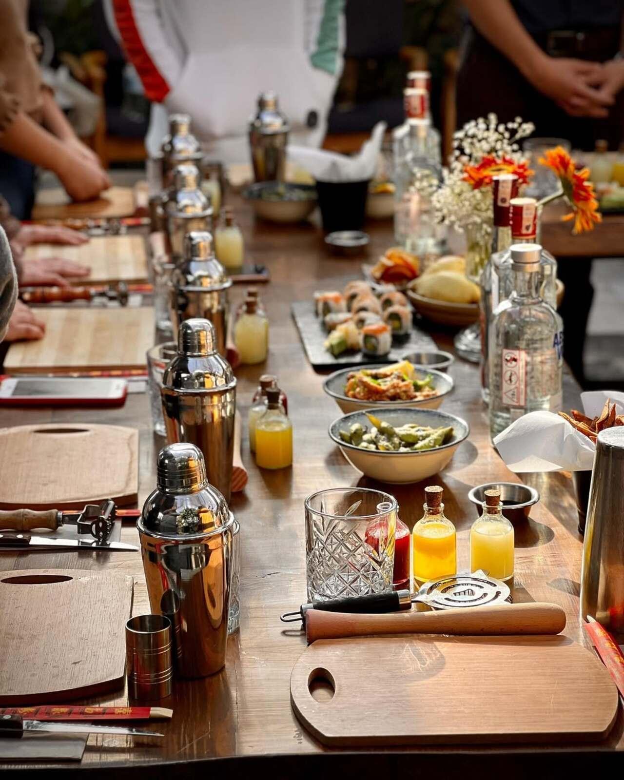 Istanbul: Cocktail & Mocktail Workshop - You Mix, You Taste 3