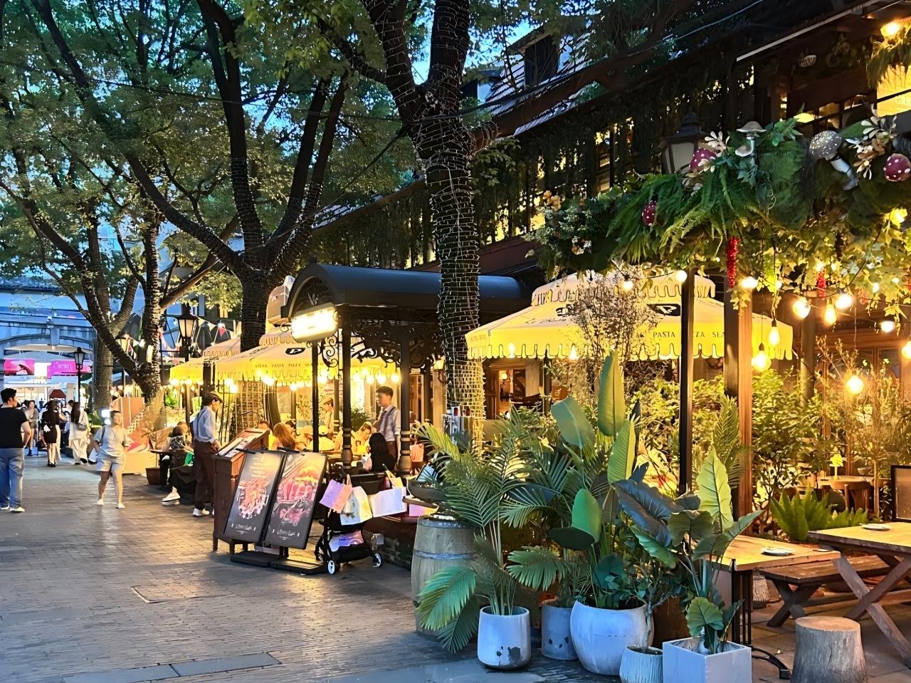 Shanghai: Old Town Day Tour(Guide & Public transport) 3