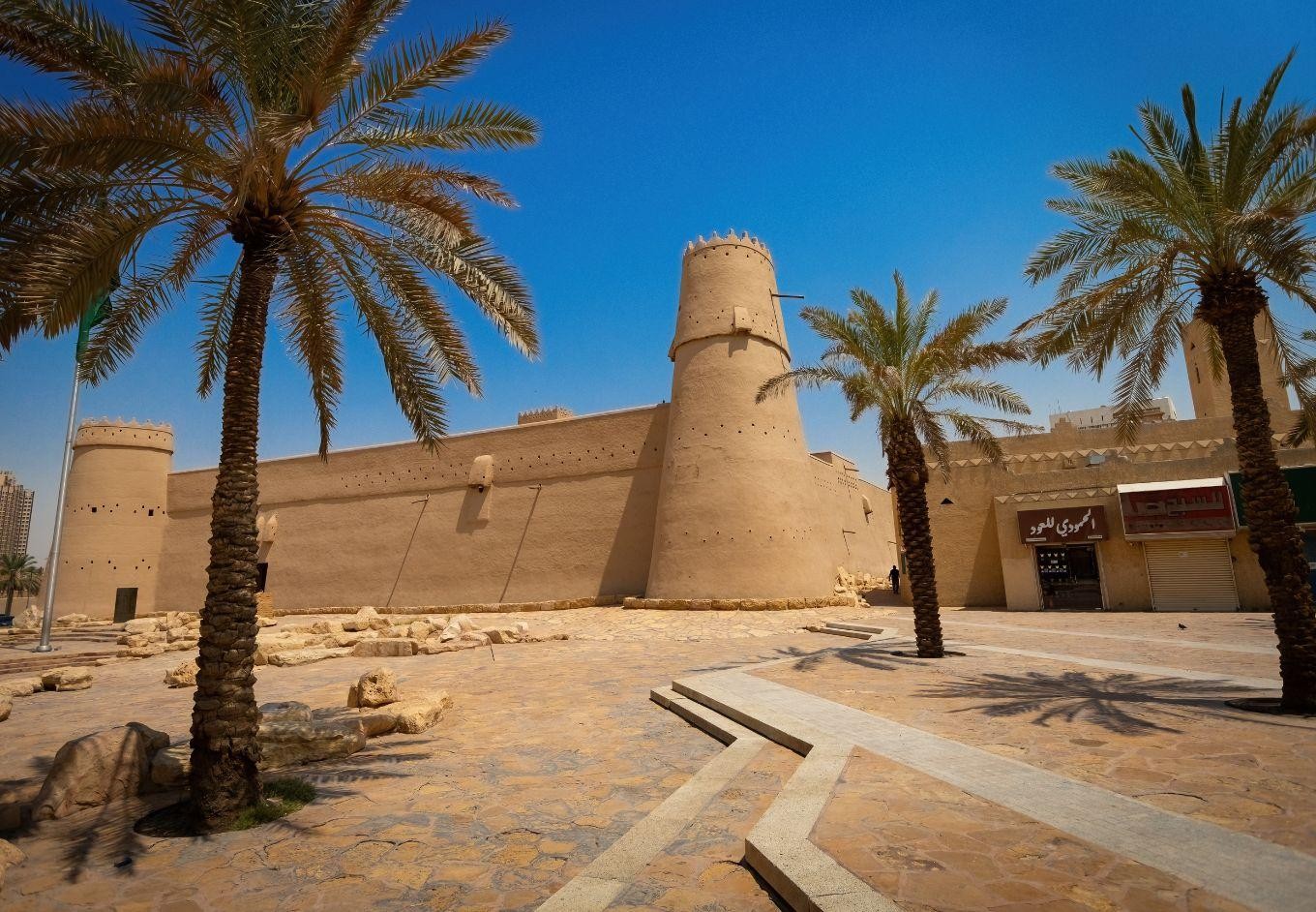 In Riyadh: 3 Days tours with accommodations 3