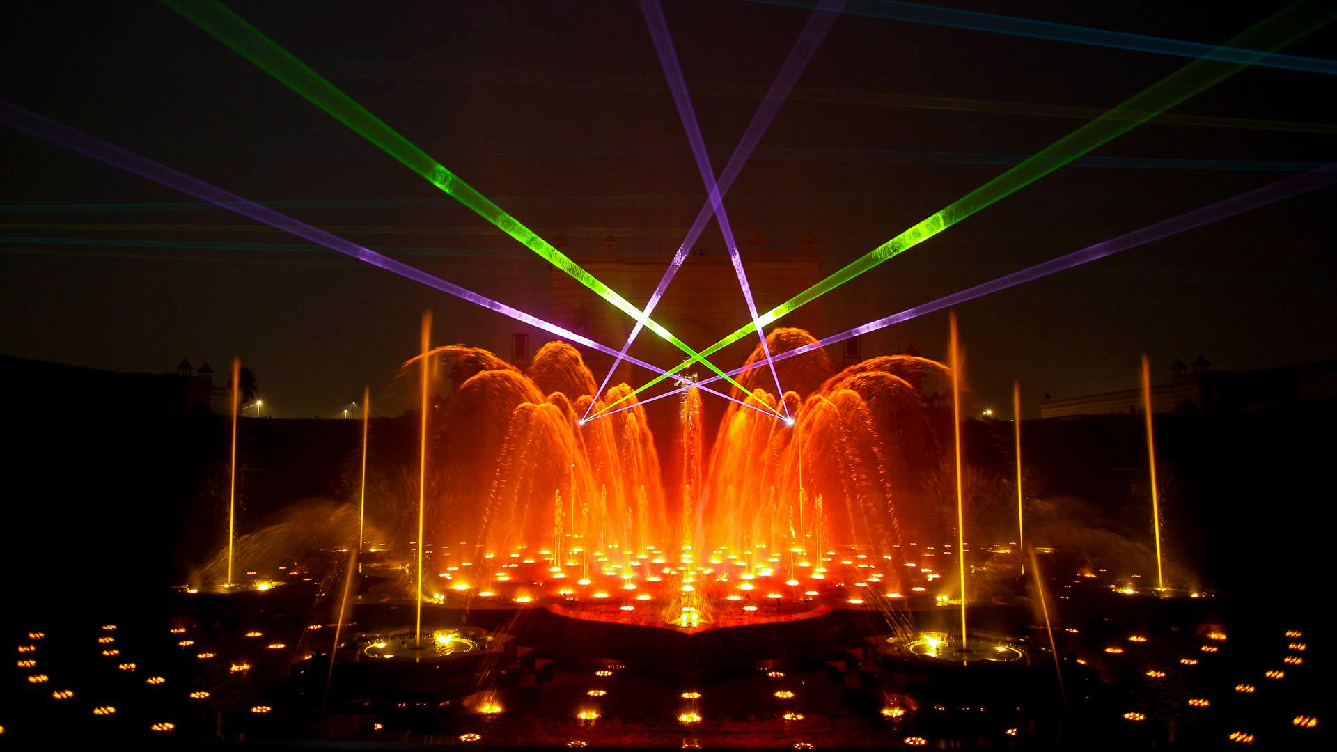 Delhi: Akshardham Temple India Gate & Safdarjung Night Tour 3