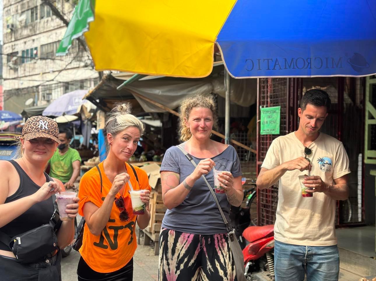 Manila Street Food Tour with Local Guide 3
