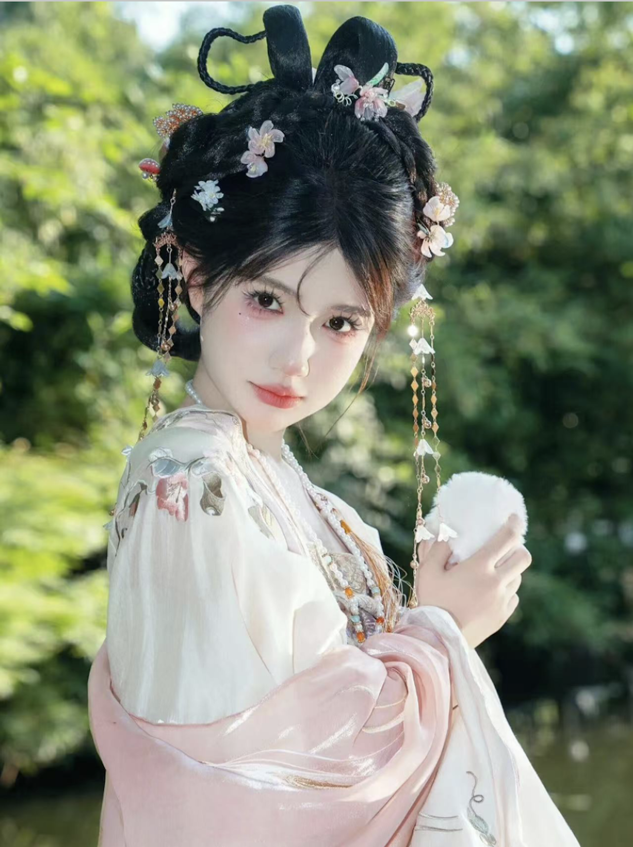 Shanghai: Hanfu Dress-up Photoshoot Experience 3