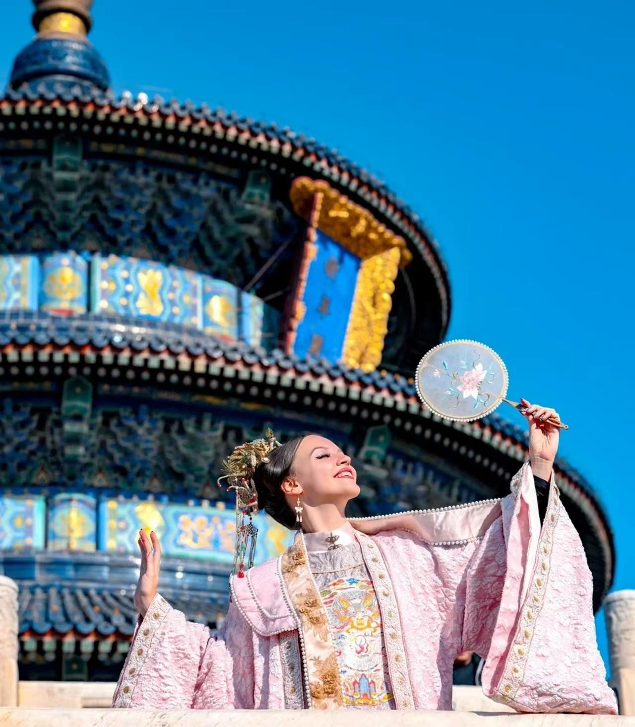 Busda: Temple of Heaven & Summer Palace Bus/Private Tour