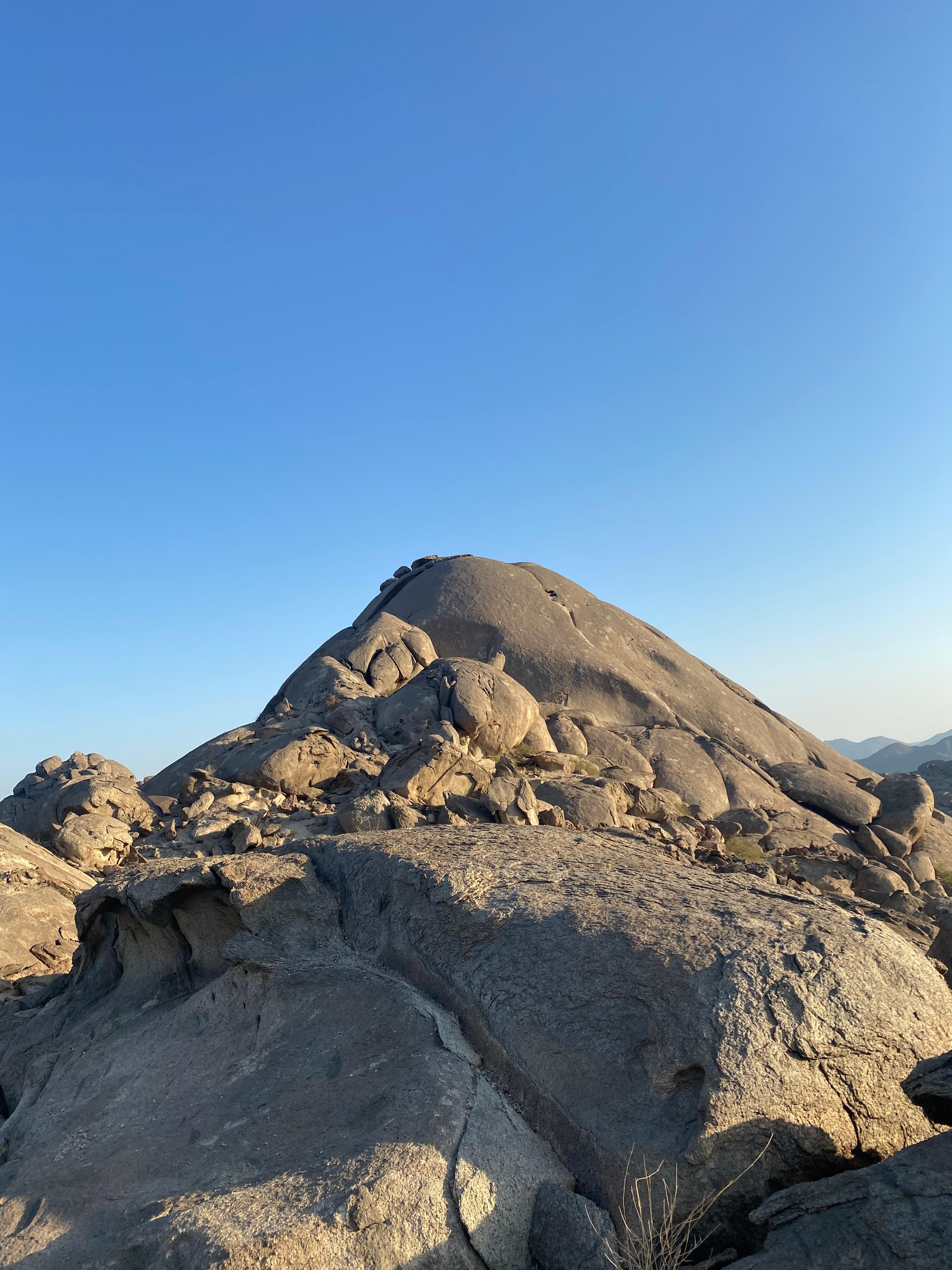 Jeddah: Moon Mountain Guided Hiking Tour with Snacks 3