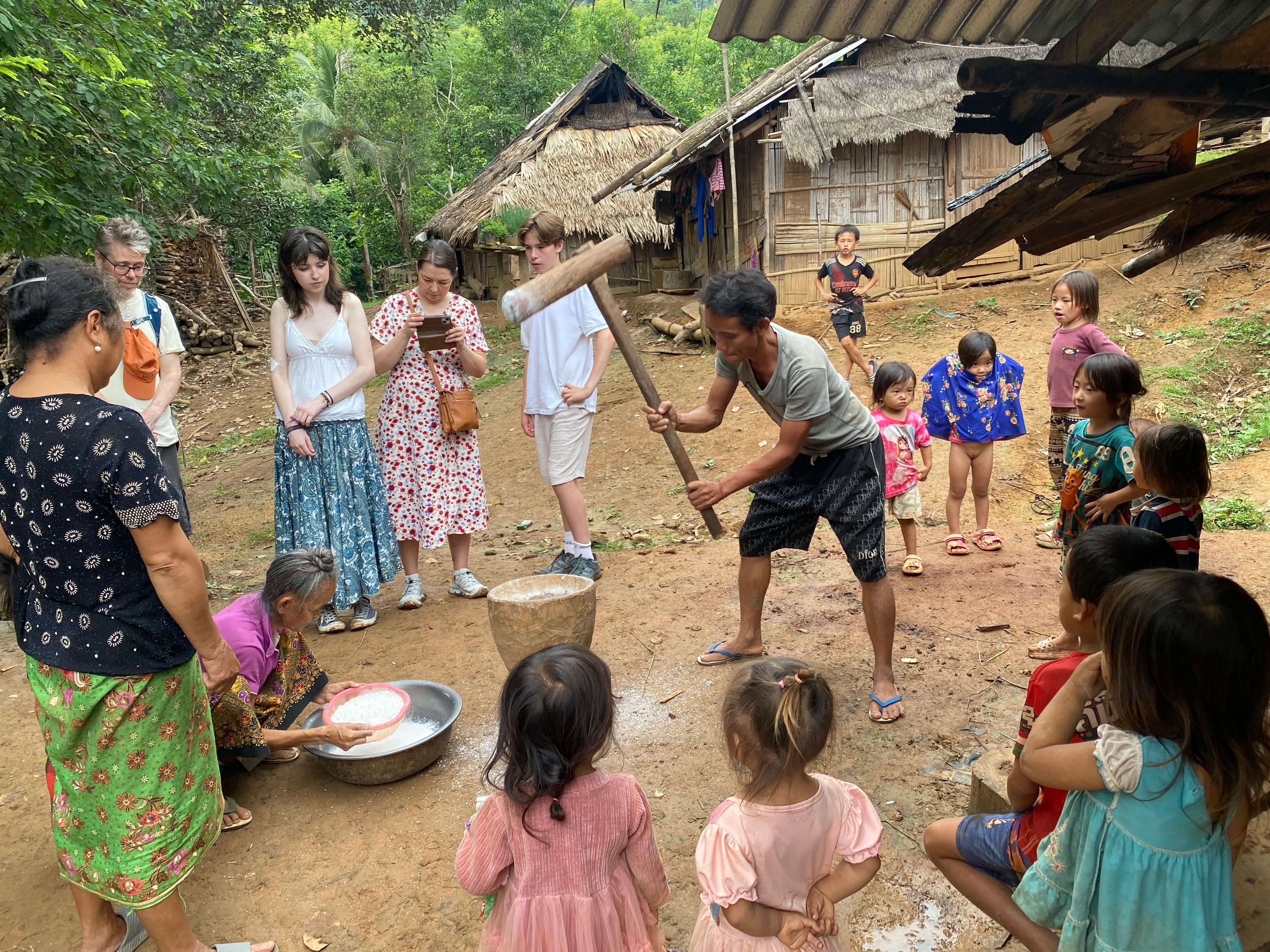 Luang Prabang: Authentic Remote Village Day Trip