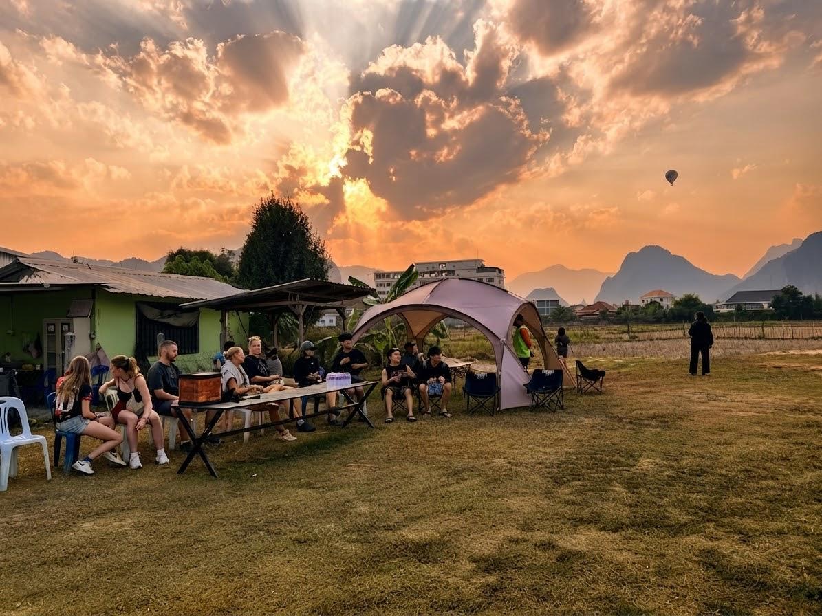 Vang Vieng: Paramotor Sky Tour with Hotel Pickup 2