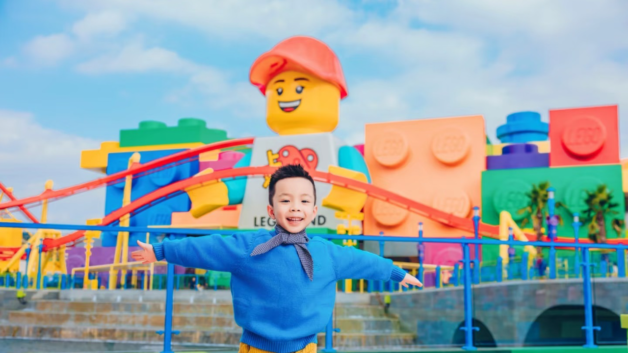 Shanghai: LEGOLAND Family Photoshoot Adventure