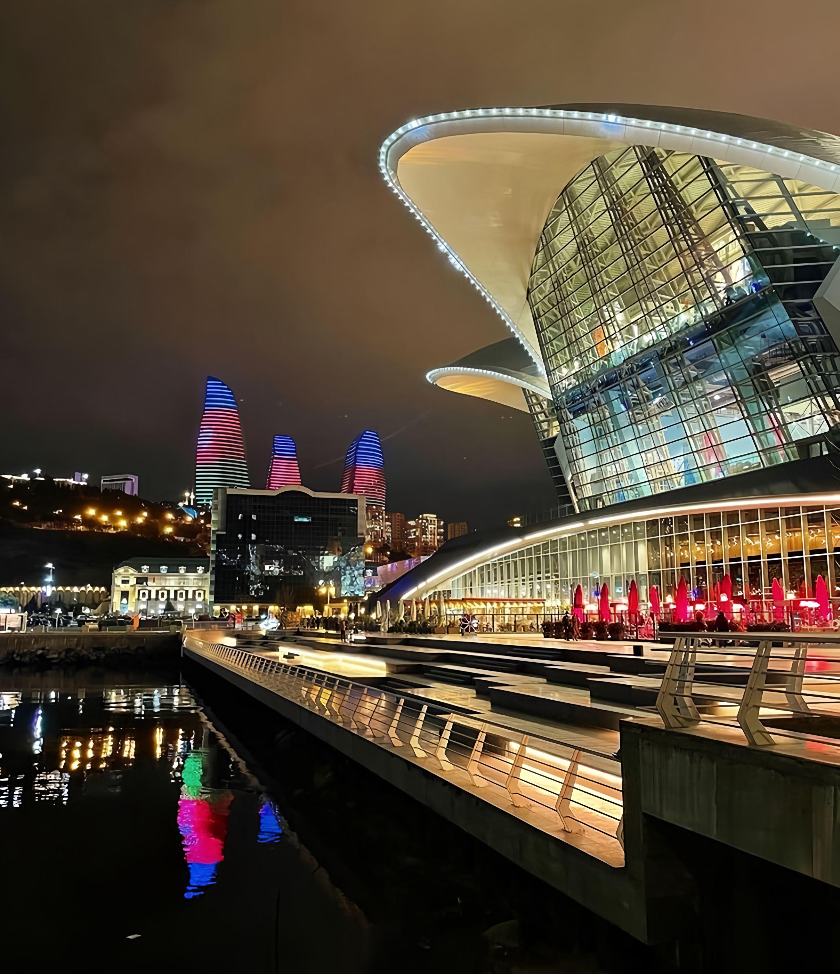 Baku: Guided Night Tour 3