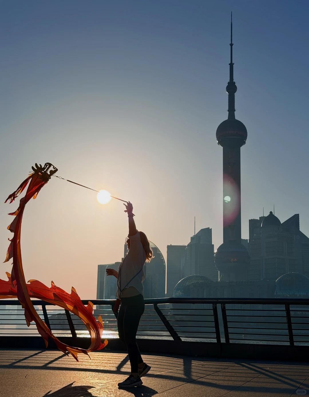 Shanghai First Night: Huangpu River Cruise with Hotel Pickup 2