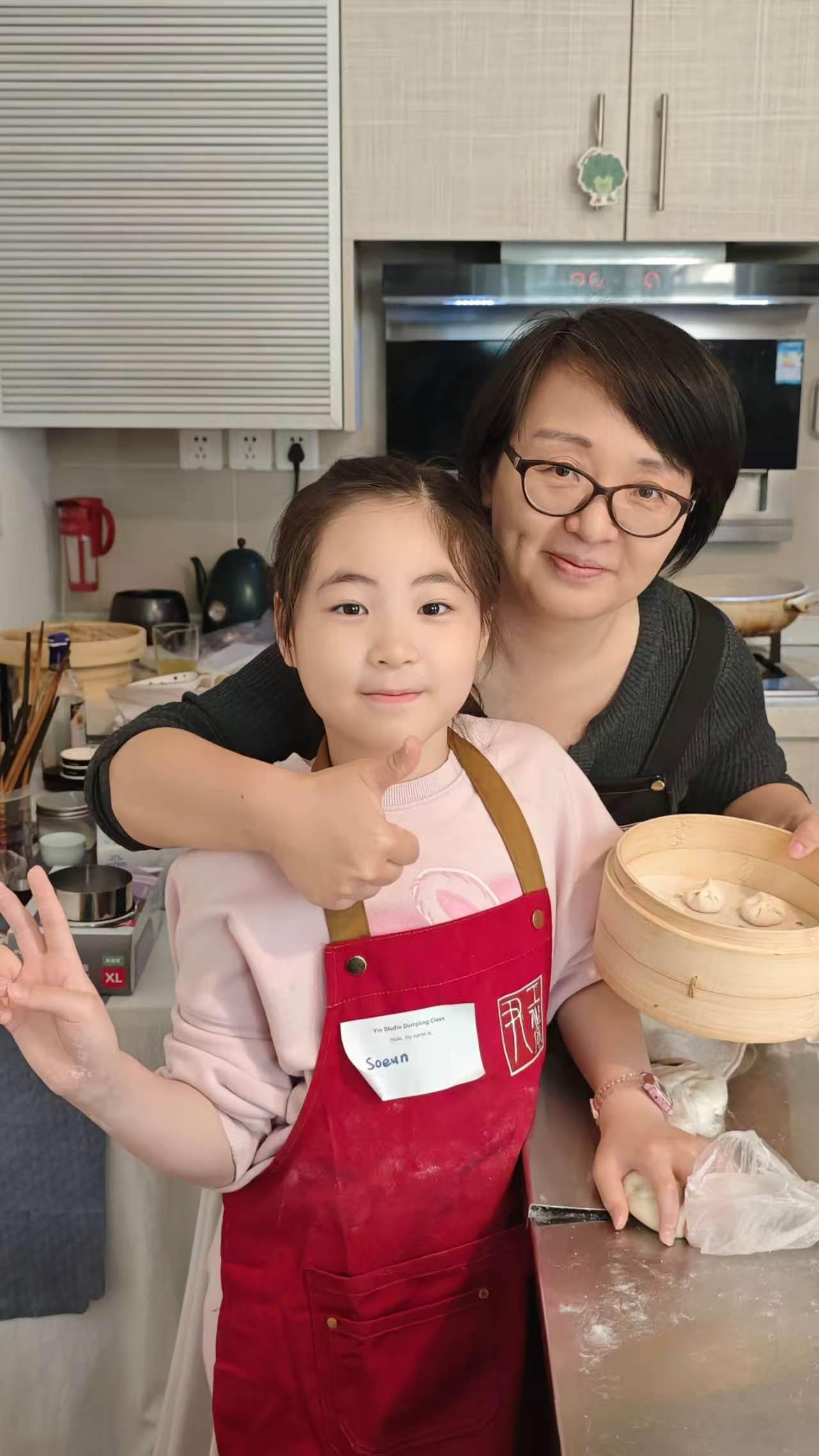 Make Soup Dumpling: Vegan or Pork in Shanghai Shikumen 2