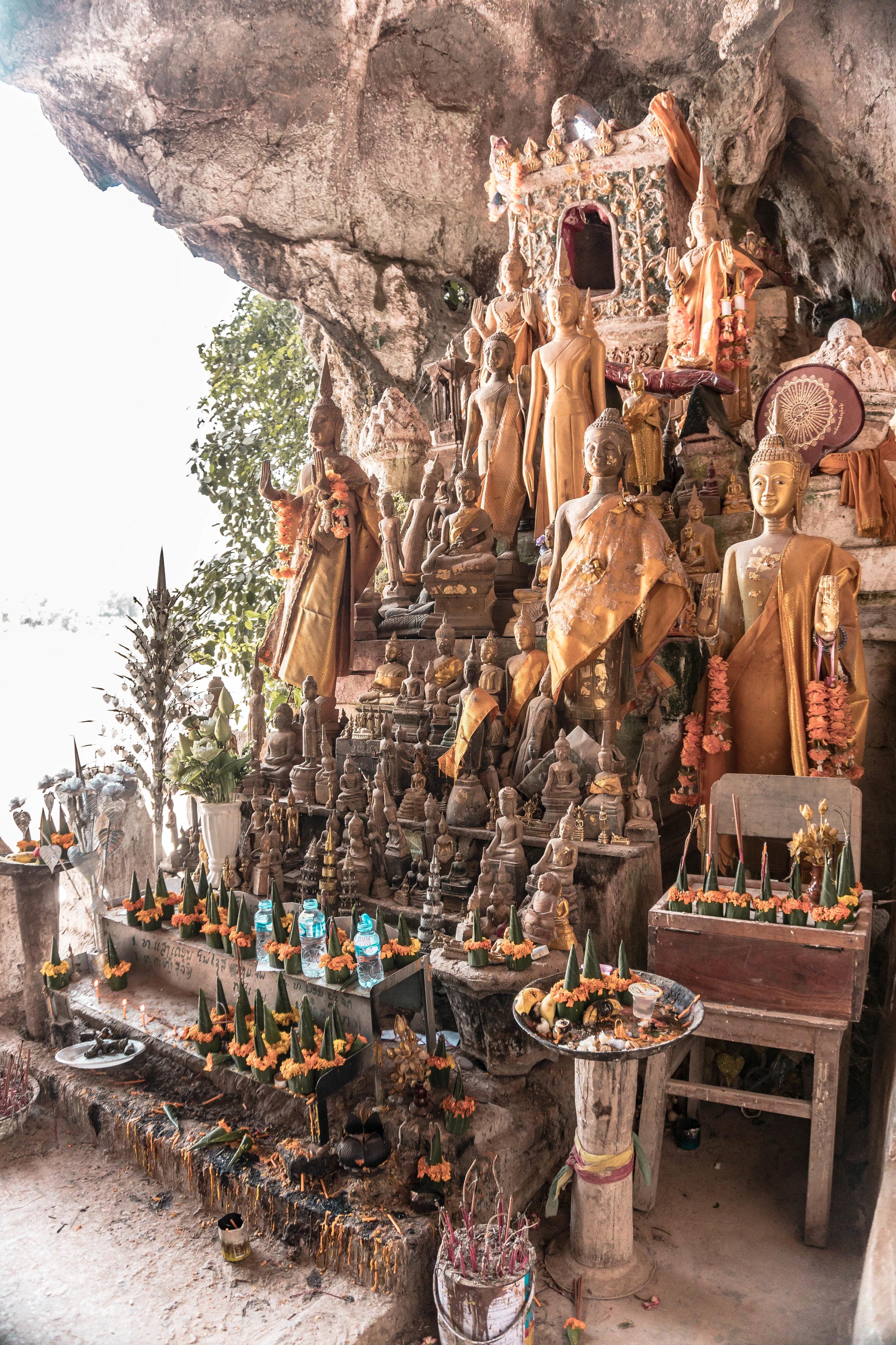 Pak Ou Caves: Day Cruise with 4,000+ Buddha Statues & Lunch 3