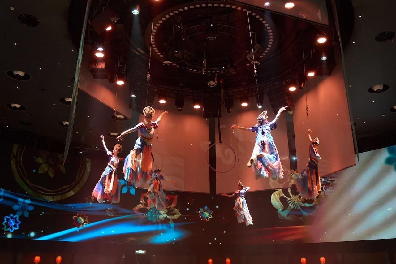 Shanghai: Immersive Chinese Banquet Dinner‑Show 2