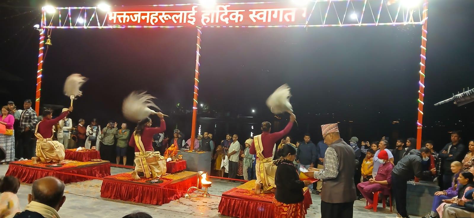 Pokhara: Aarati Ceremony at Tal Barahi Temple with Guide 2