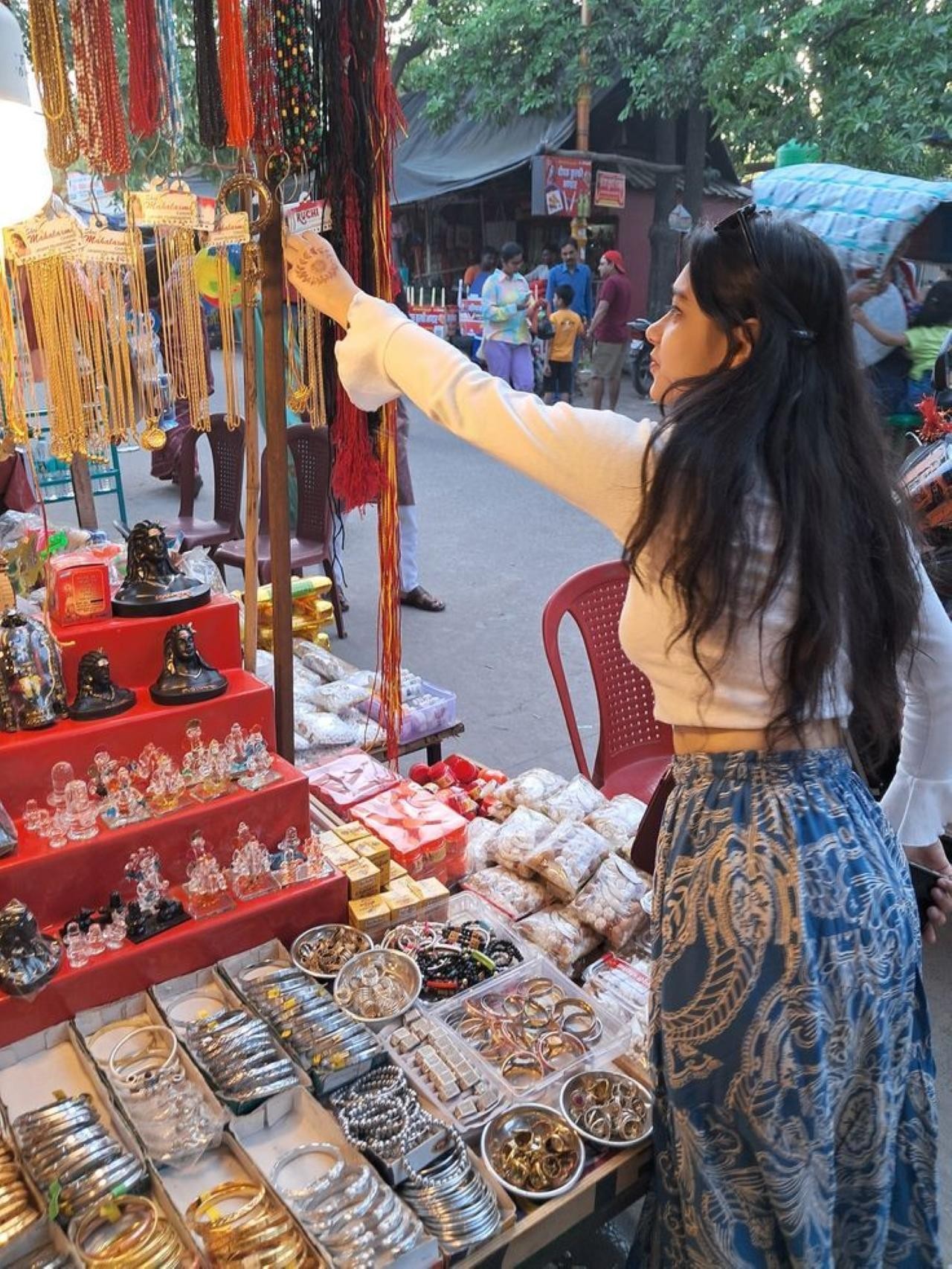 Delhi: Guided Shopping Tour For Gems, Jewellery & Handicraft 2