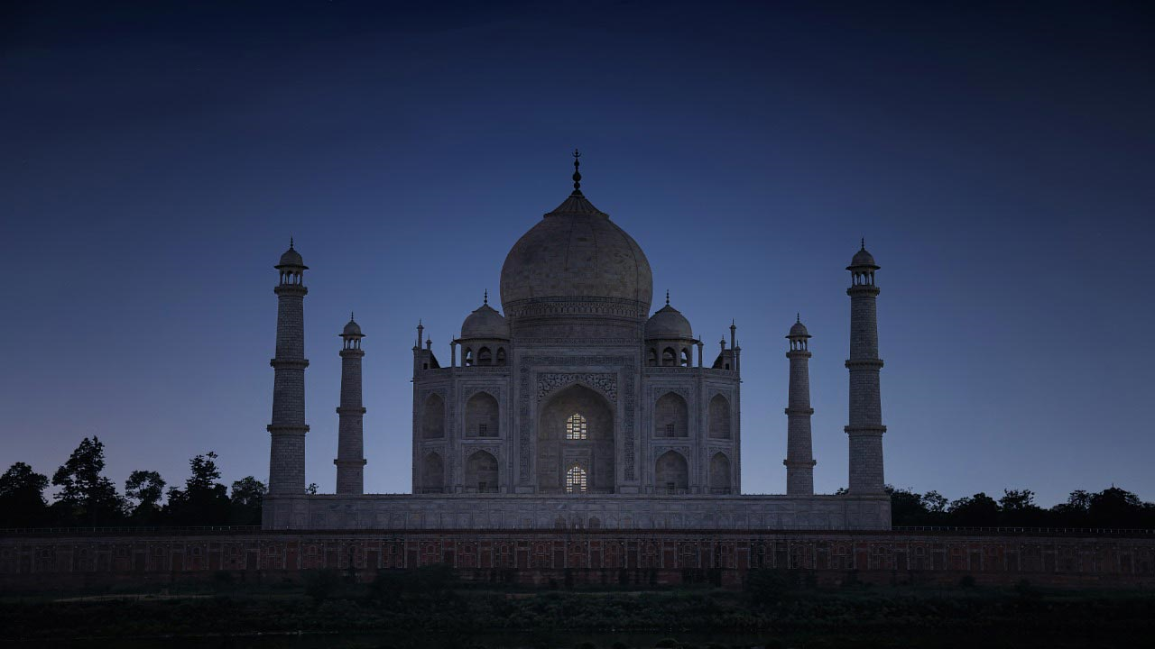 From Delhi: Taj Mahal Moonlight view & Agra Tour