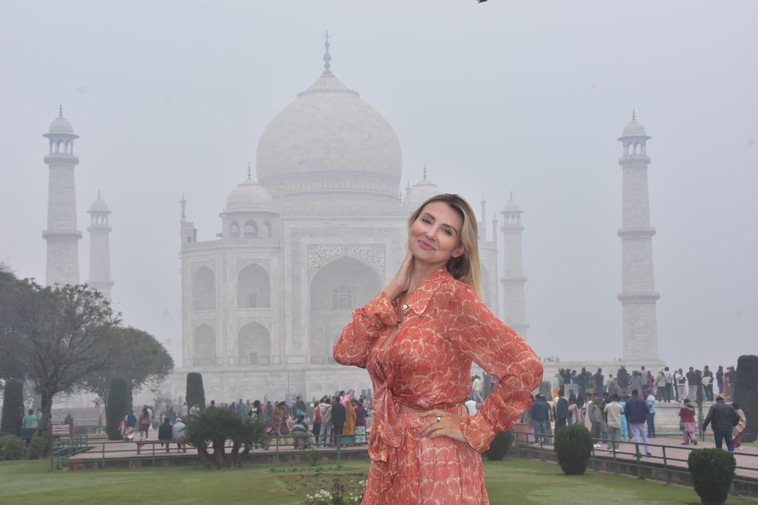 Taj Mahal Tour from Delhi by Superfast Train-Gatiman Express 2