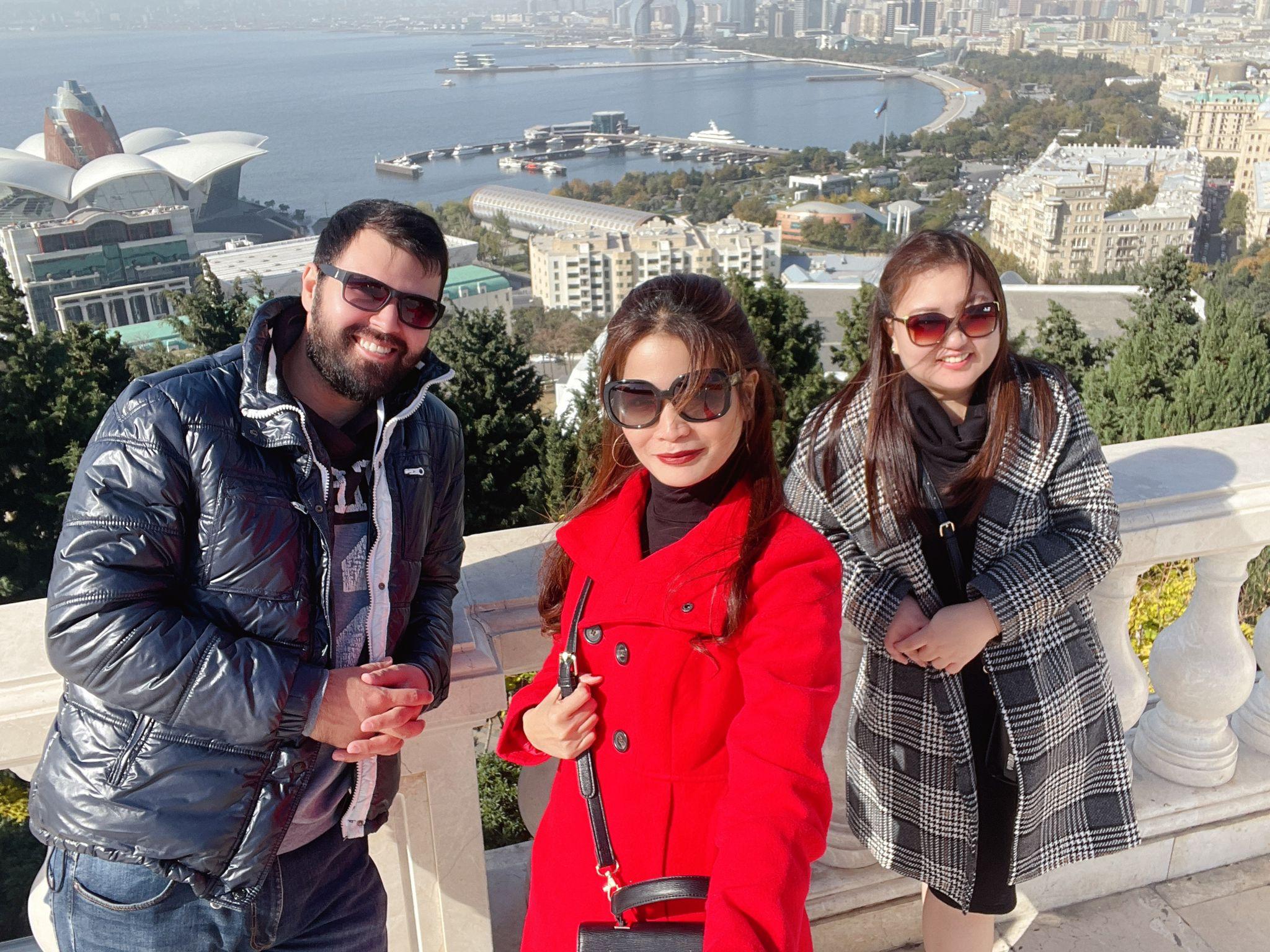 Baku: Private Full-Day Tour of Old Town & Modern Landmarks 3