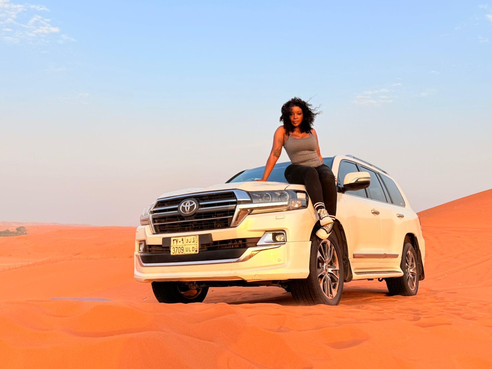 Riyadh: Red Sand Dunes Tour with Quad Bike and Camel Ride, 3