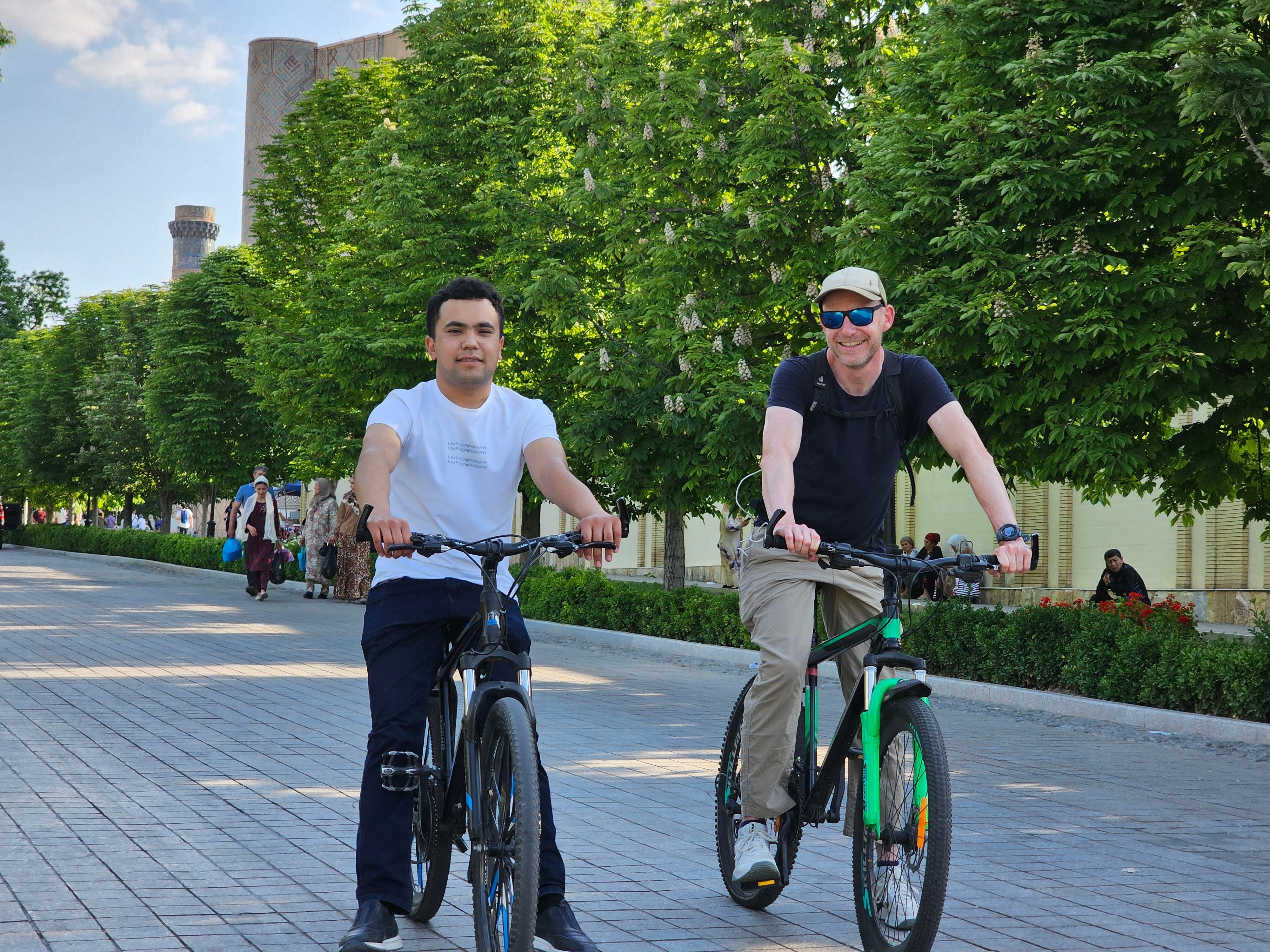 Samarkand Bike Tour: Top Highlights & Hidden Neighbourhoods