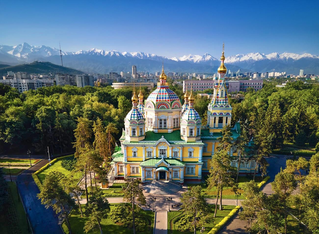 Almaty: Walking Tour of Landmarks, Local Life & Hidden Gems