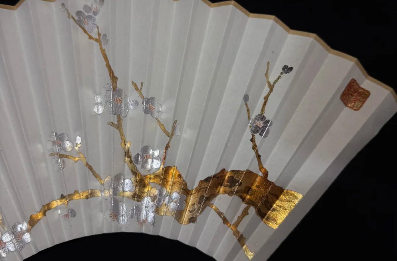 Shanghai: Create Your Own Gold Leaf Artwork Experience 3