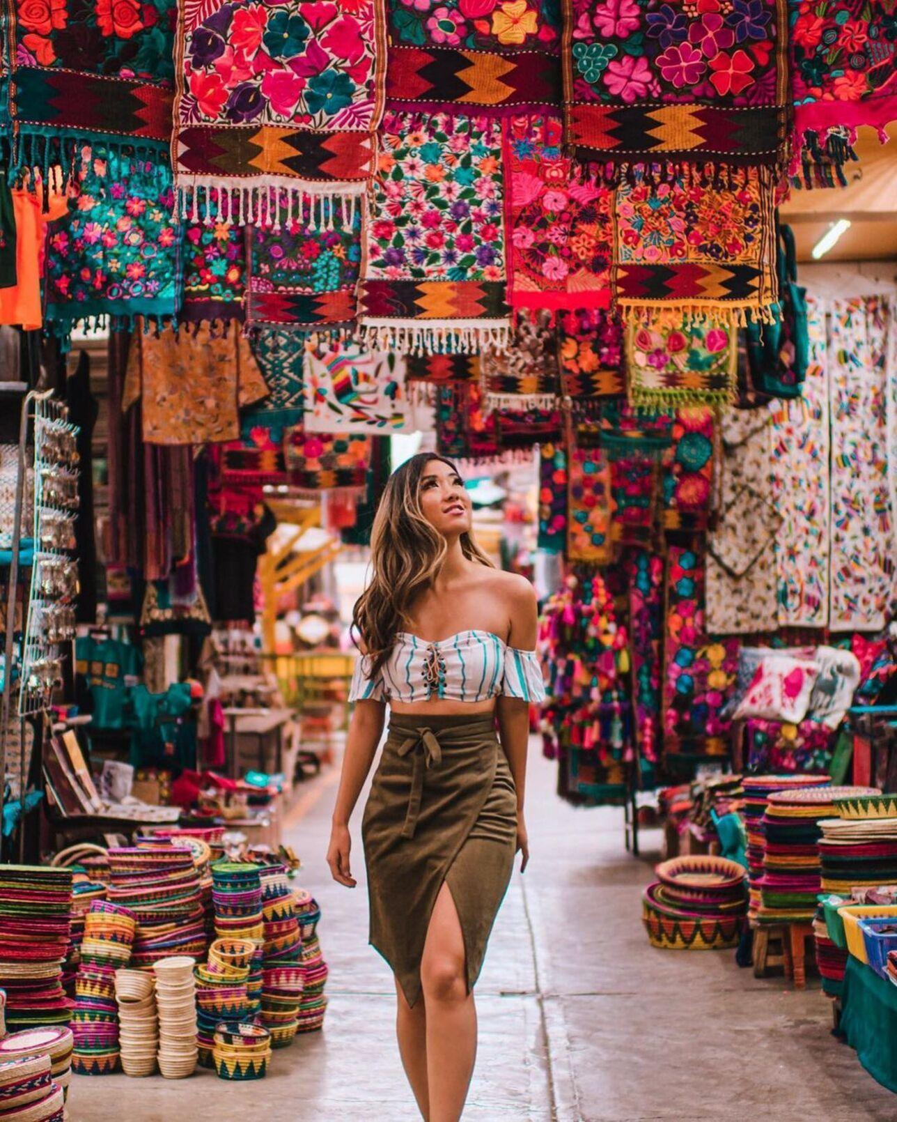 Delhi: Personalized Shopping Tour with Female Expert 2