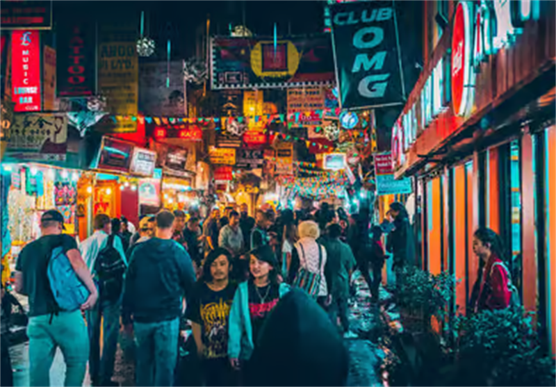 Kathmandu Nightlife: Thamel Pub Crawl with a Local Host