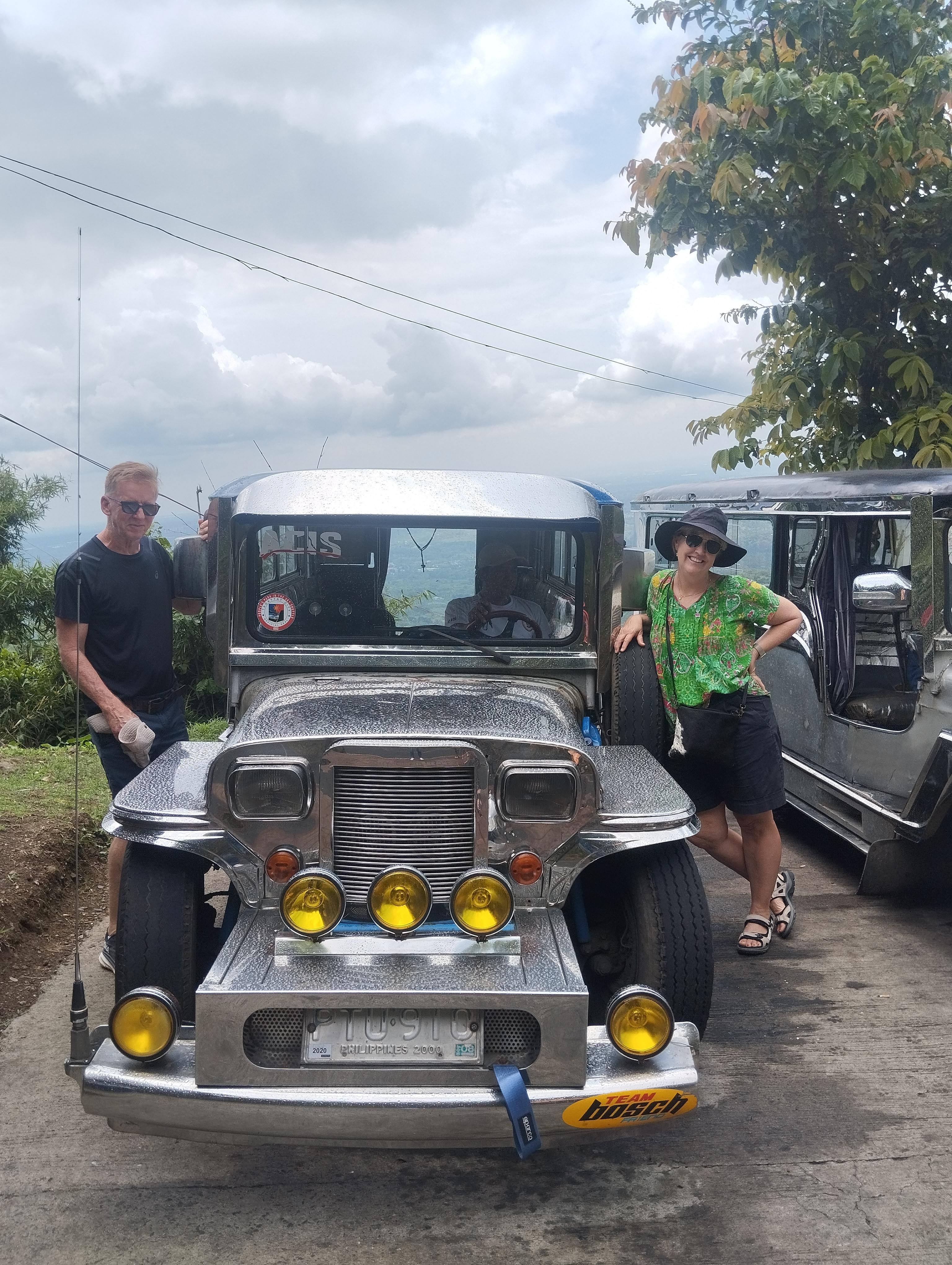 Manila: Private Tour! Tagaytay Highlands and Taal Volcano 3