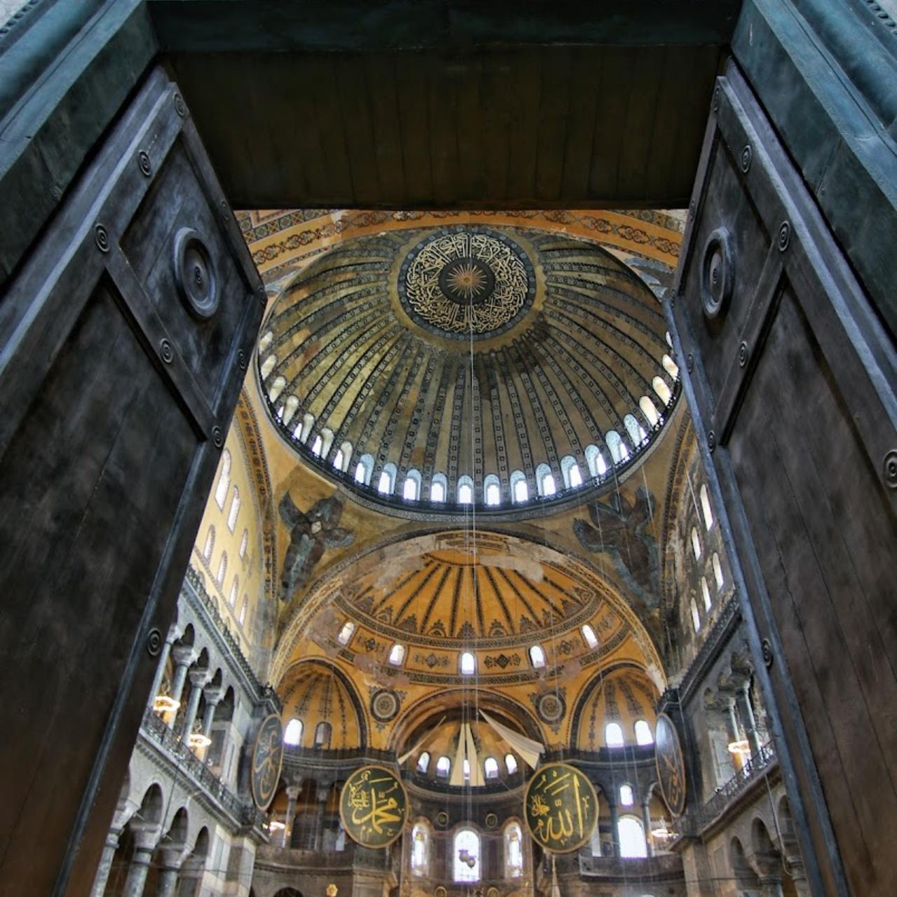 Istanbul: City Tour with Guide and Lunch & Bosphorus Cruise 3
