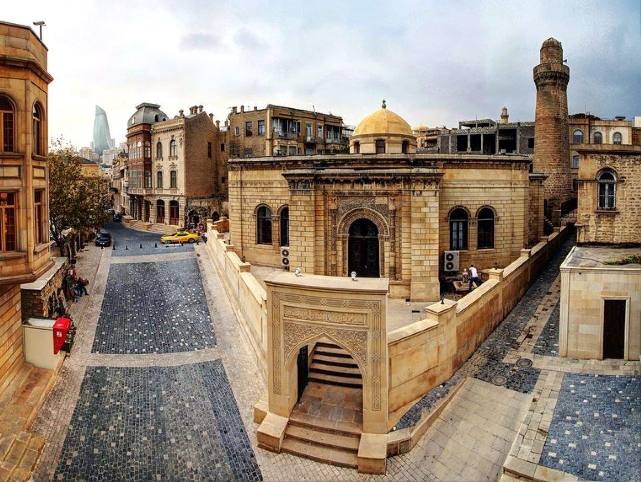 Baku: Private Cinematic Shoot, Instagram Reel in 48 Hours