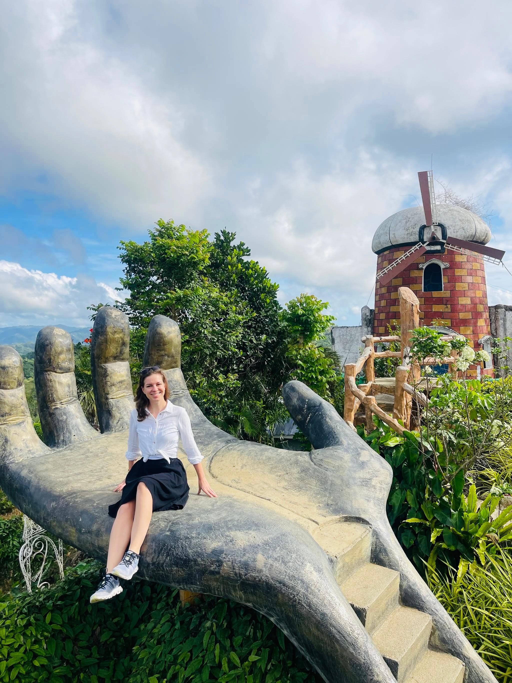 Cebu Highlands Guided Tour: Temples, Gardens & Scenic Views 2