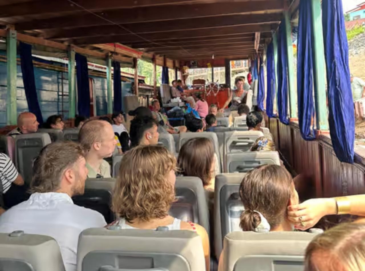 Luang Prabang: 2D Transfer to Huay Xai by Slow Boat 2