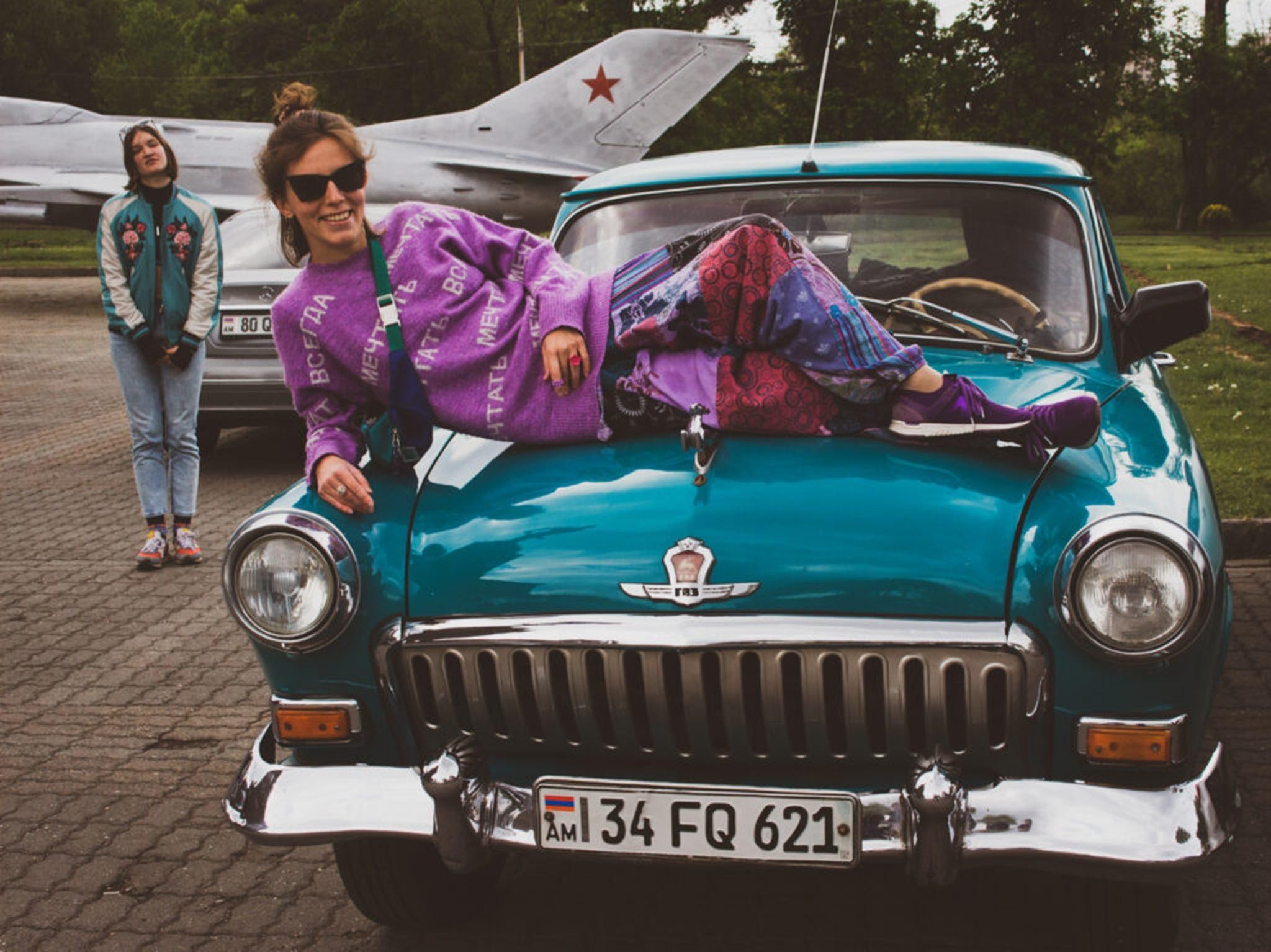 Yerevan: Yerevan Hidden Gems Classic Car Tour 2